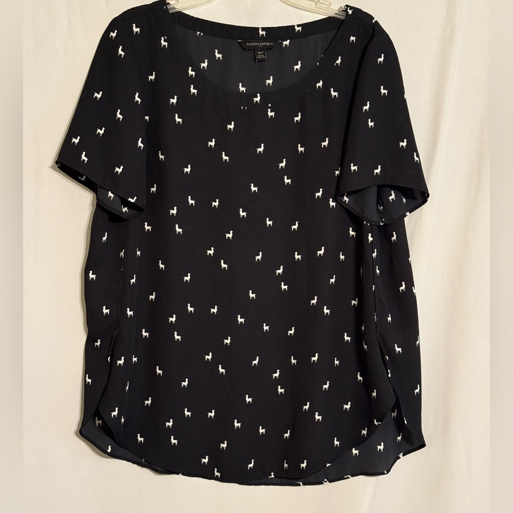 Banana Republic Black and White Lama Print Short Sleeve Blouse Size MP